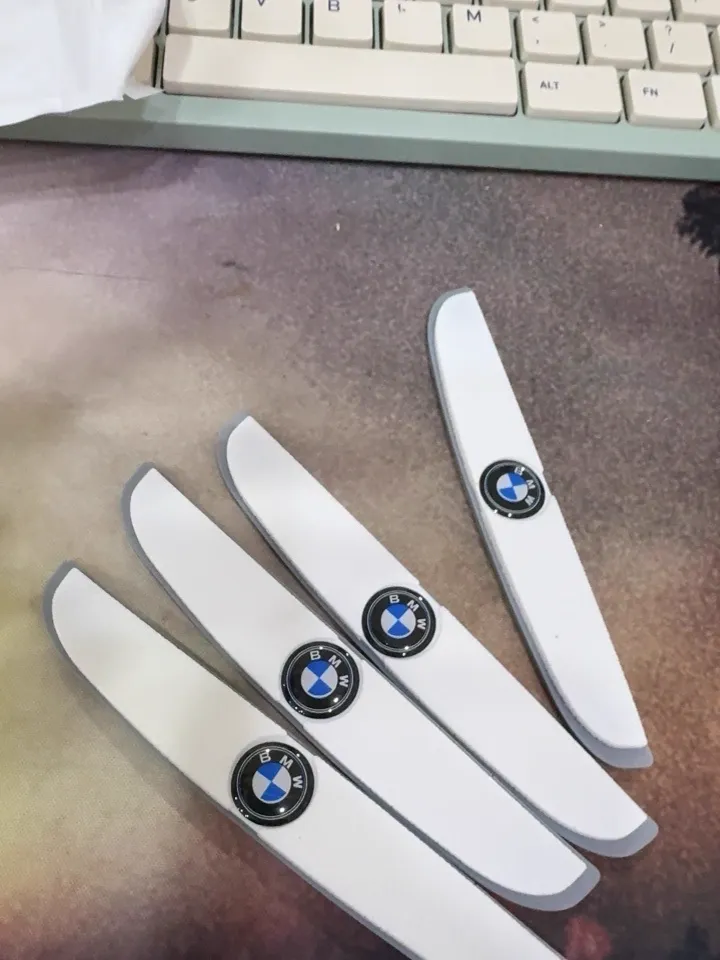 Bande de protection adhésif portière et rétroviseur